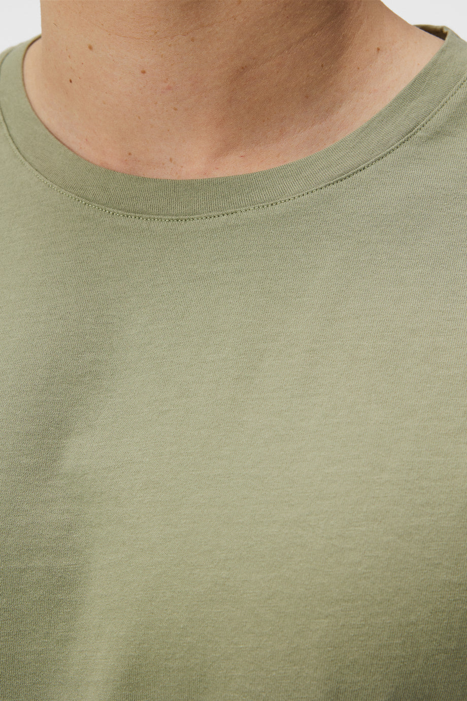 Sid Basic T-Shirt / Oil Green