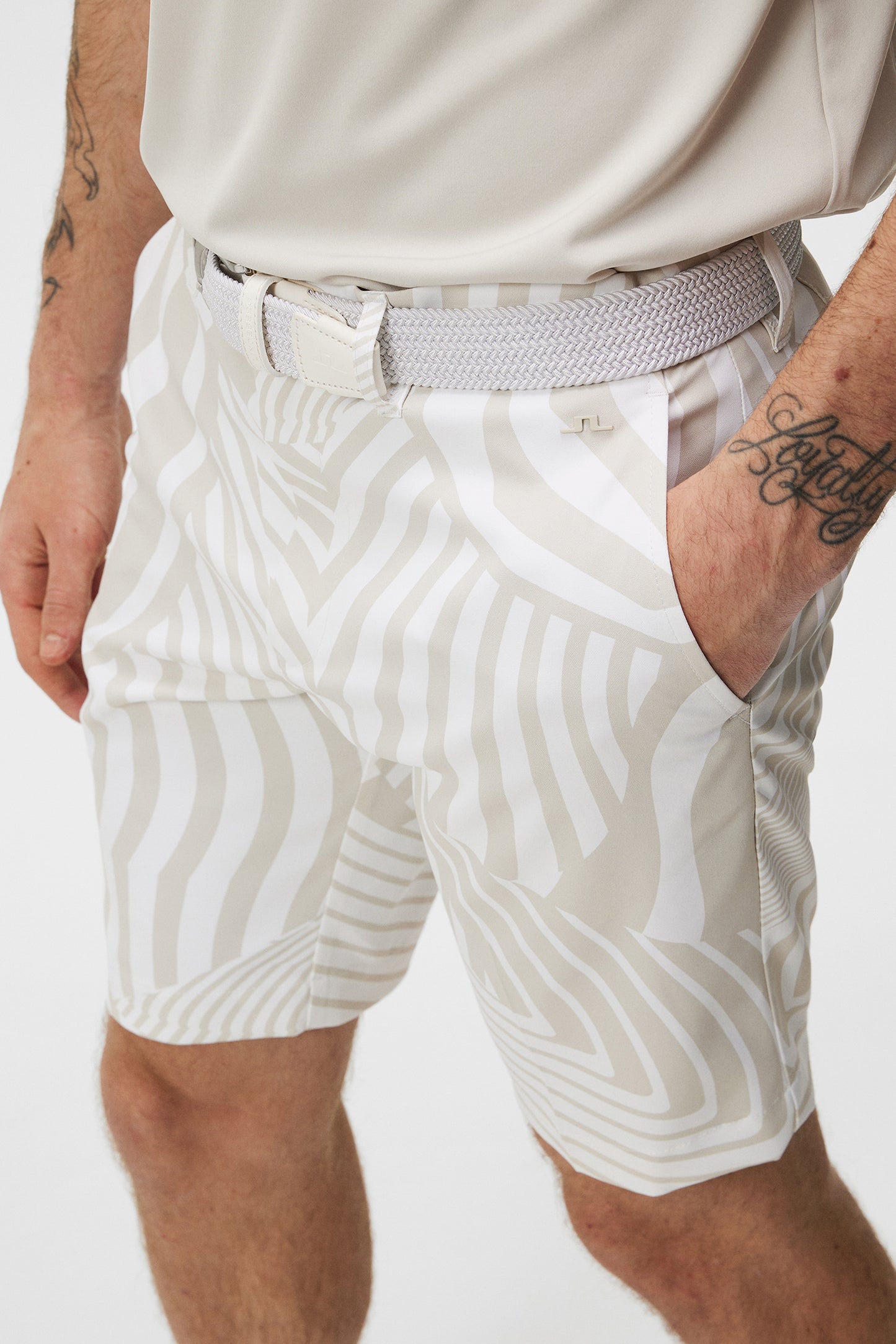 Eloy Print Shorts / Dazzle Wave Moonbeam