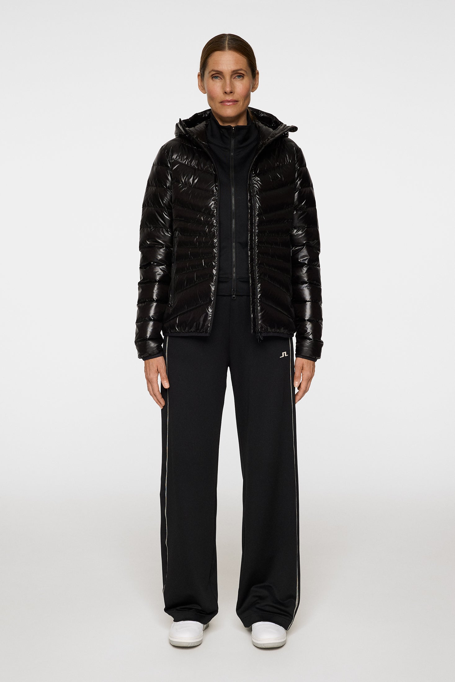 Lara Light Down Hood / Black | J.Lindeberg Official