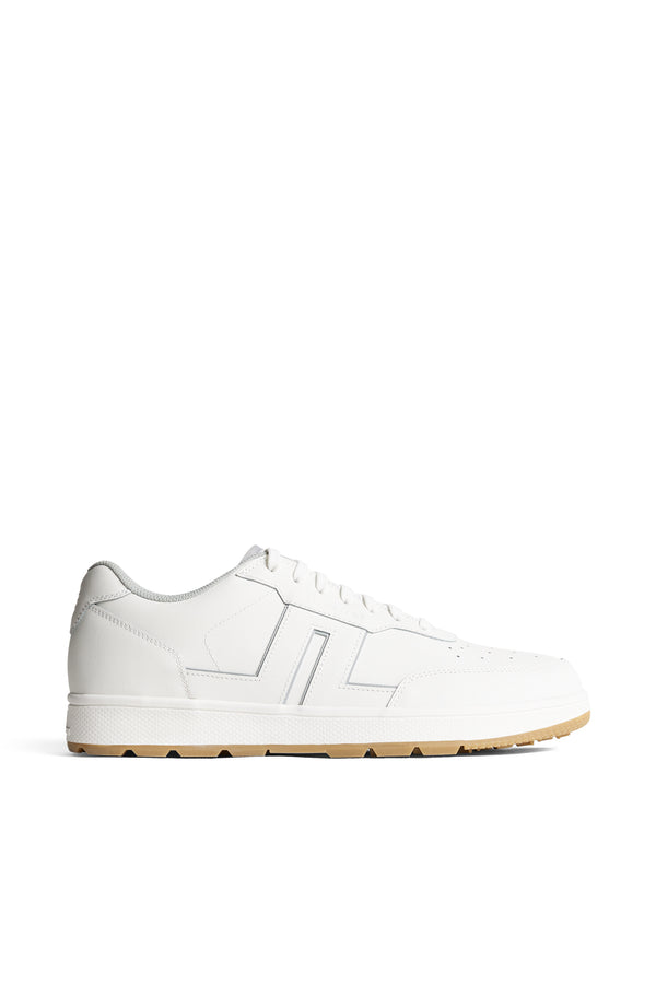 Ace Low-Top Golf Sneaker / White