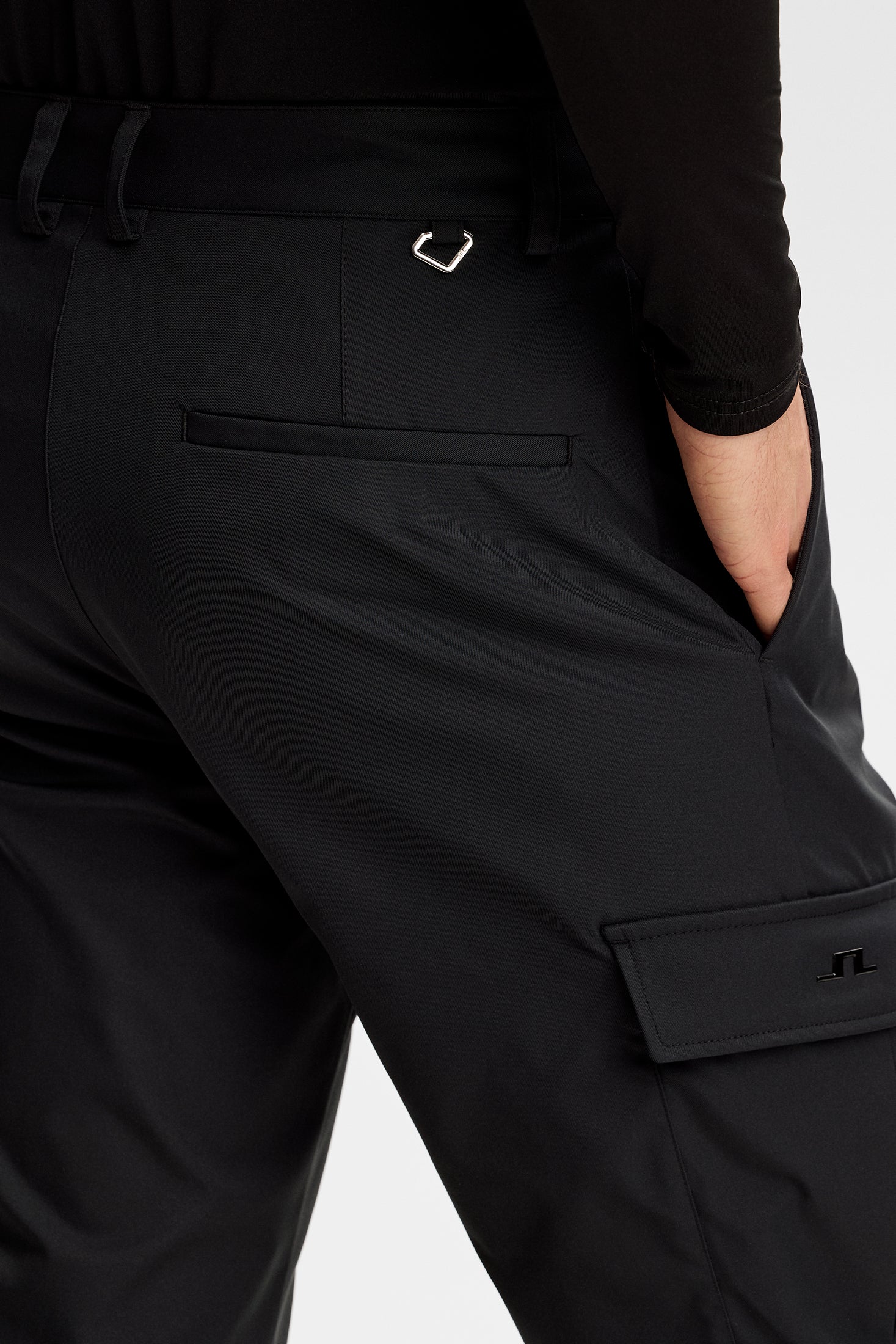 Aksel Cargo Pant / Black | J.Lindeberg Official