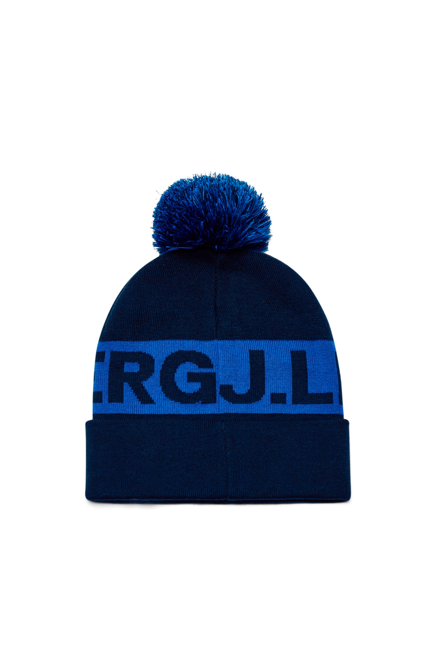 Rückansicht: Tilo Beanie in JL Navy mit Bommel, breitem Umschlag und Jacquard-Schriftzug.