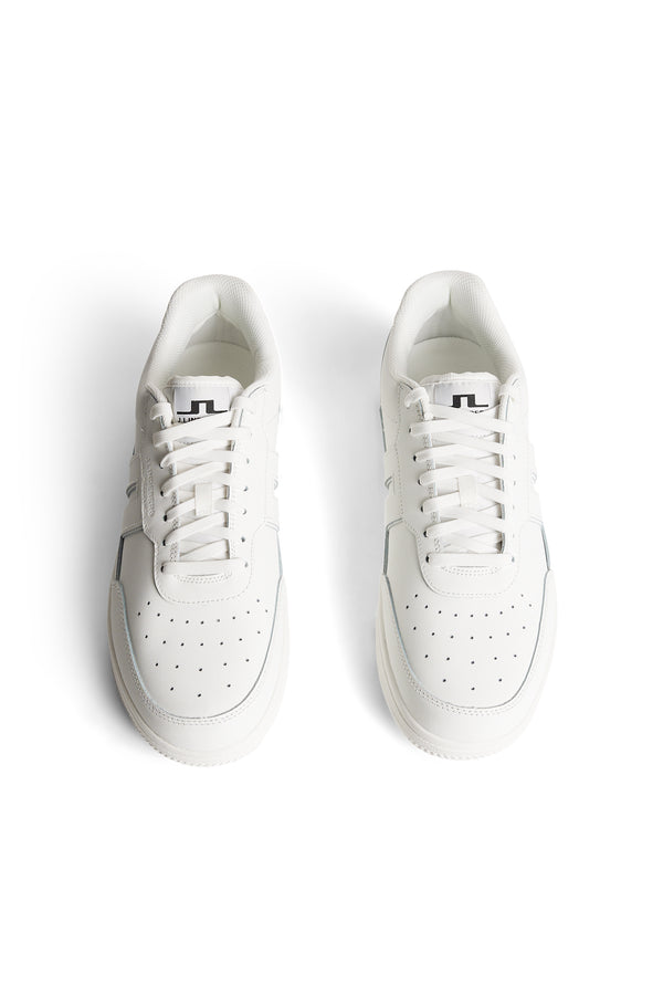 Ace Low-Top Golf Sneaker / White