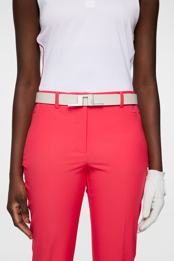 Pia Pant / Azalea