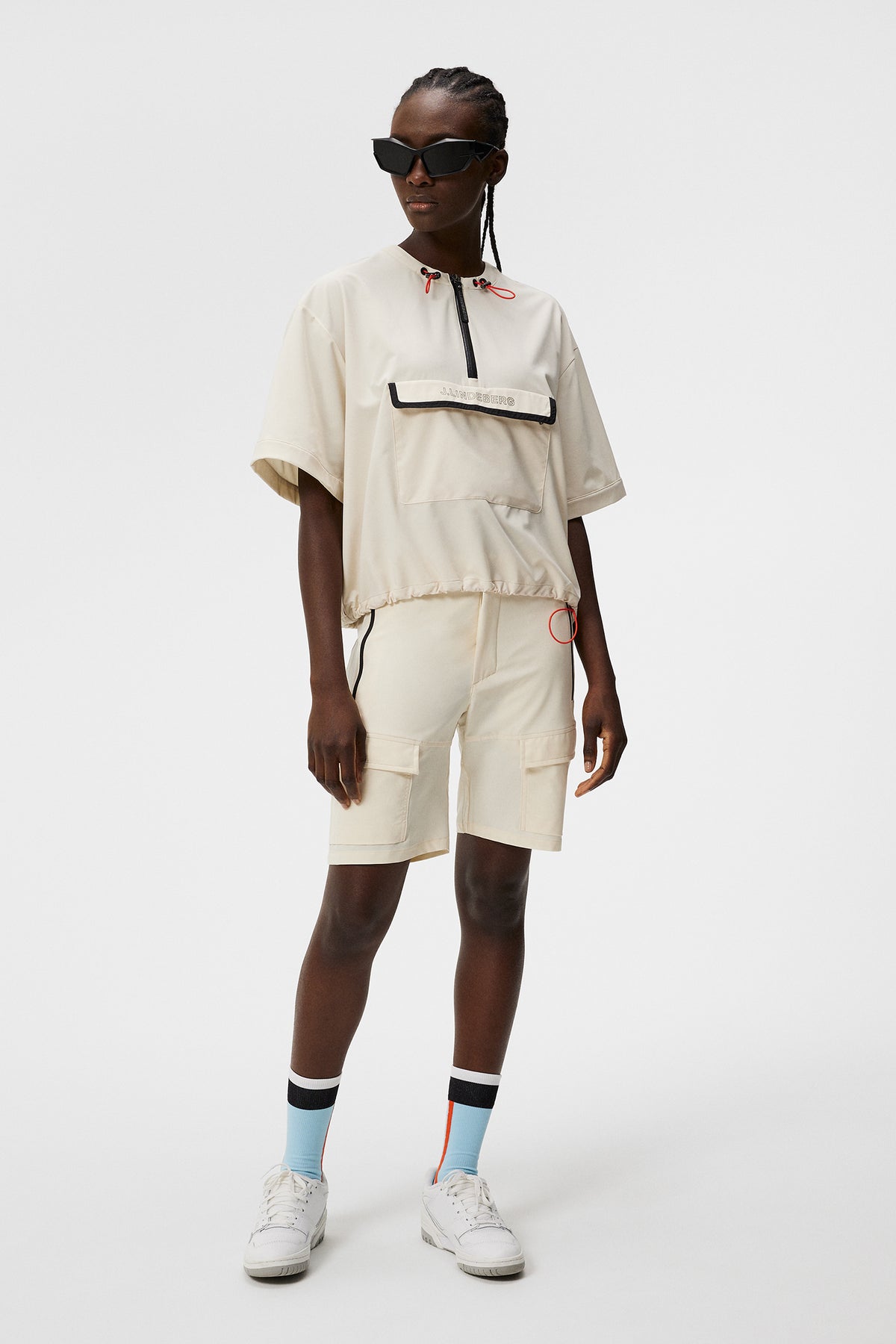 Anya Shorts / Almond Milk