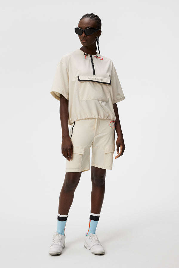 Anya Shorts / Almond Milk