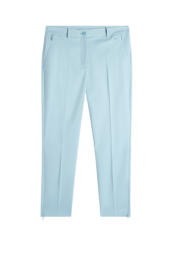 Pia Pant / Forget-Me-Not