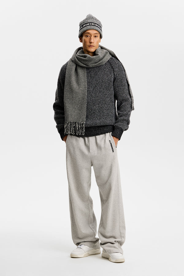 Fred Knitted Crew Neck / Dark Grey Melange