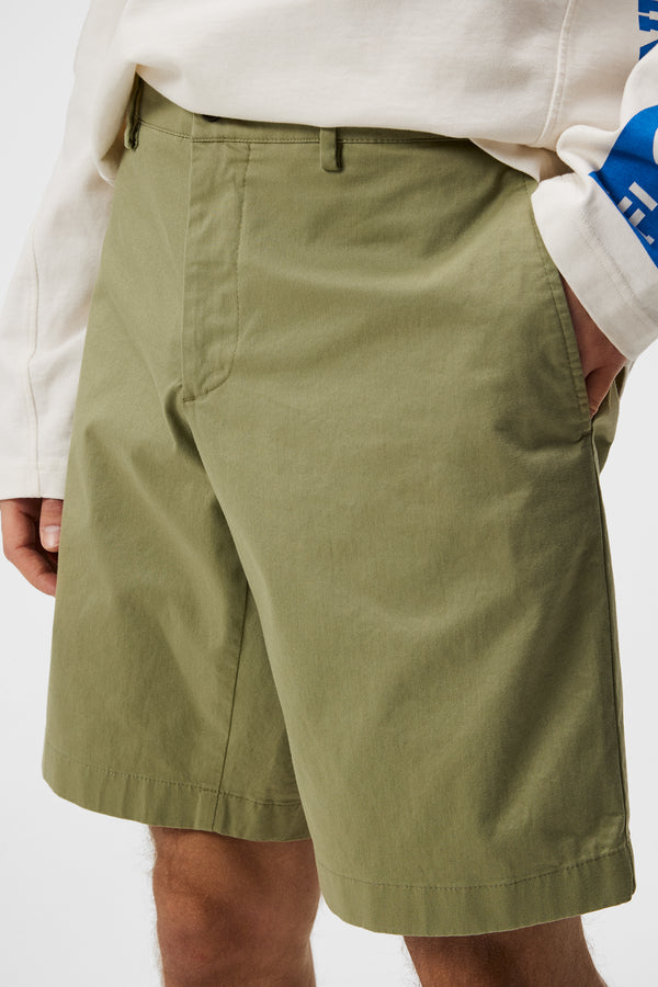 Nathan Cloud Satin Shorts / Oil Green