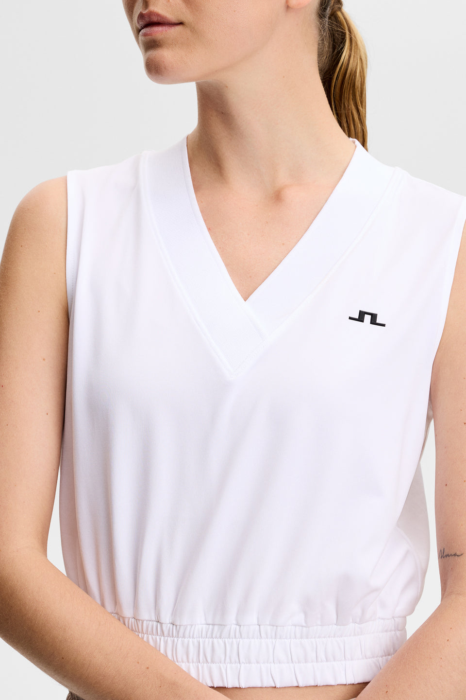 Liny Sleeveless Top / White