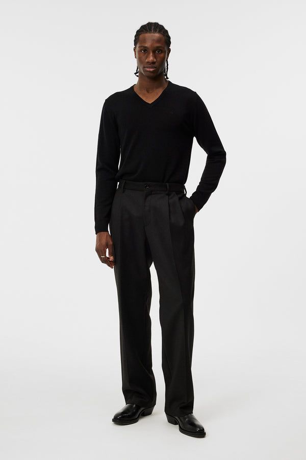Lymann Merino V-neck Sweater / Black