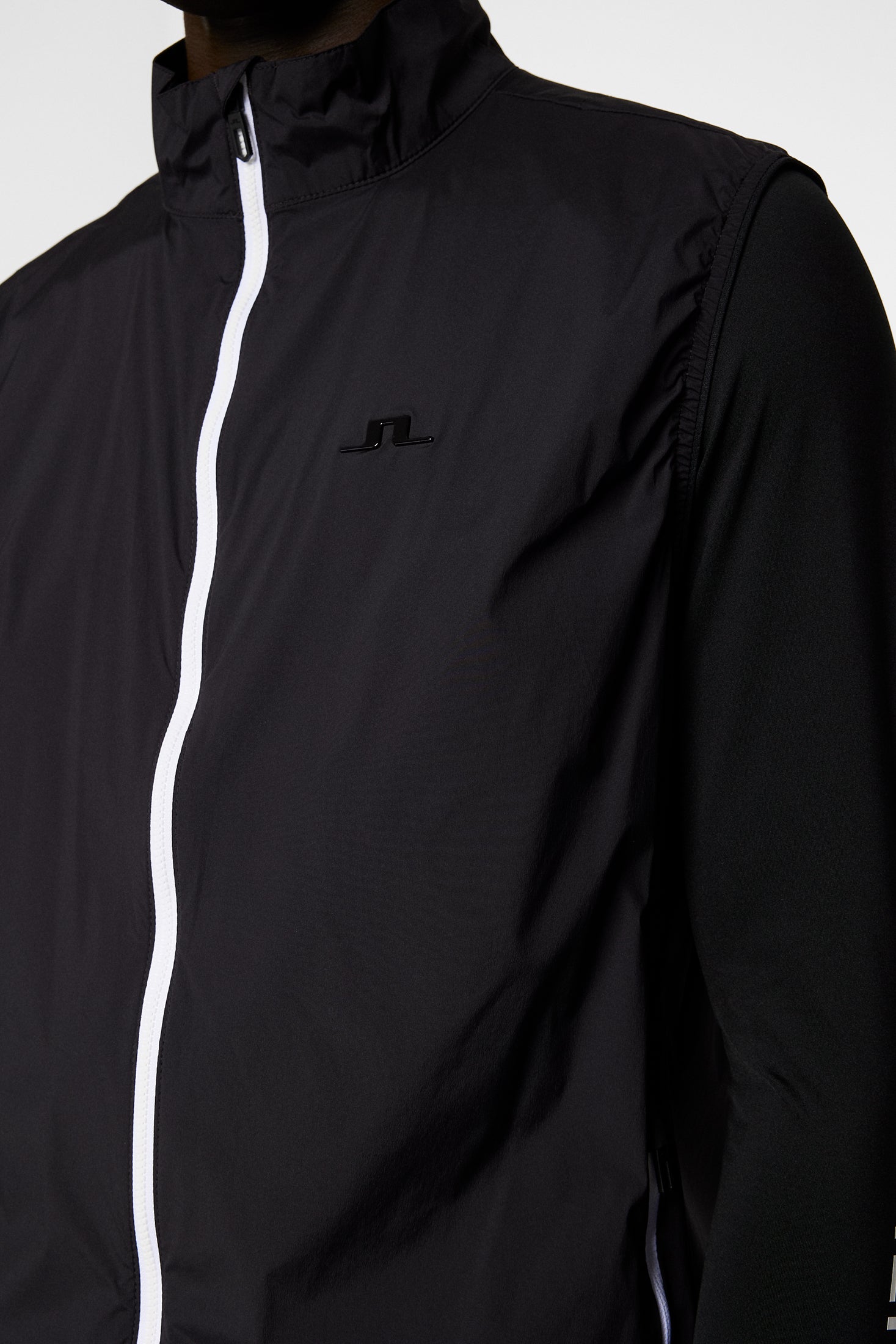 Ash Light Packable Vest / Black | J.Lindeberg Official
