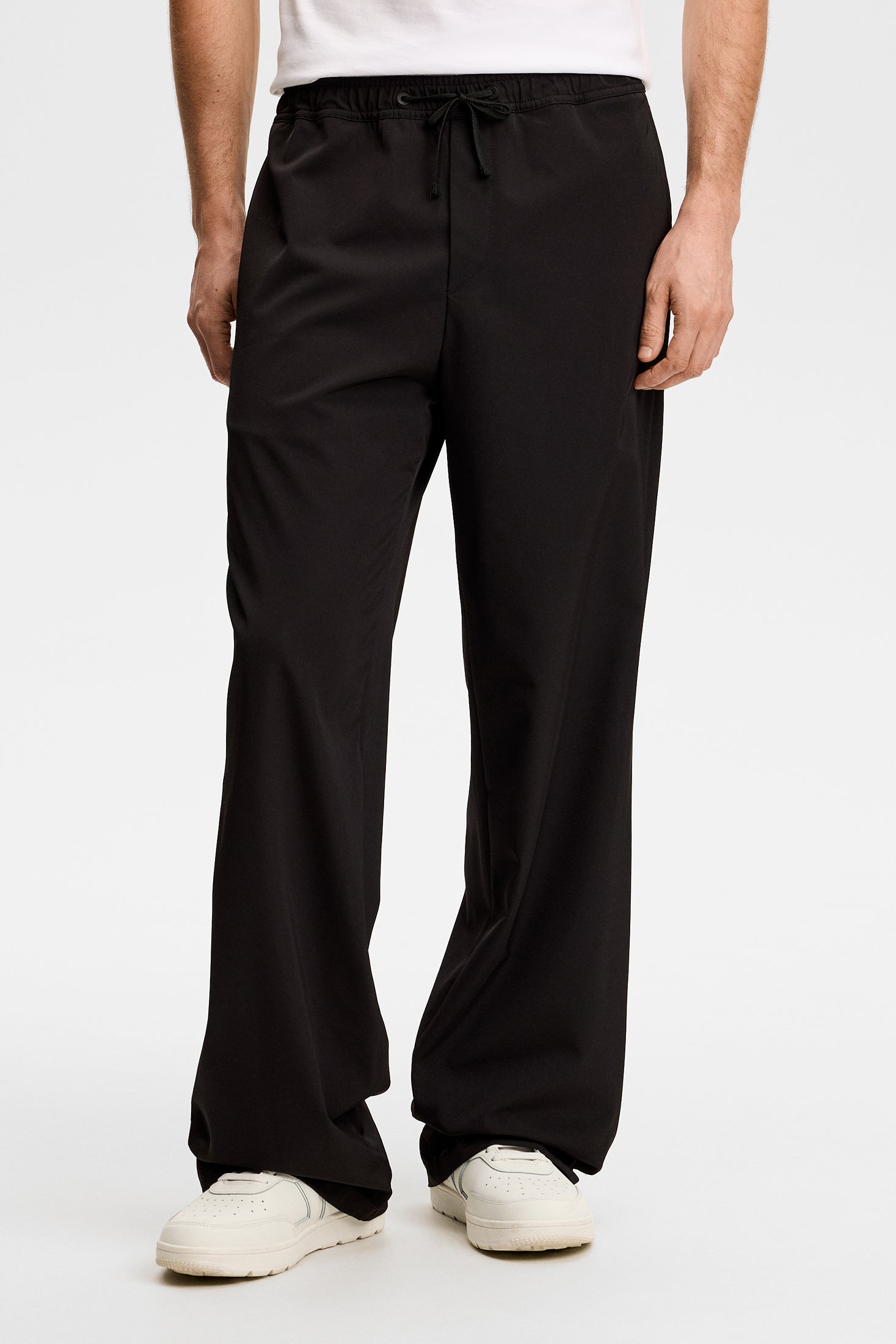 Noah Track Pants / Black | J.Lindeberg Official