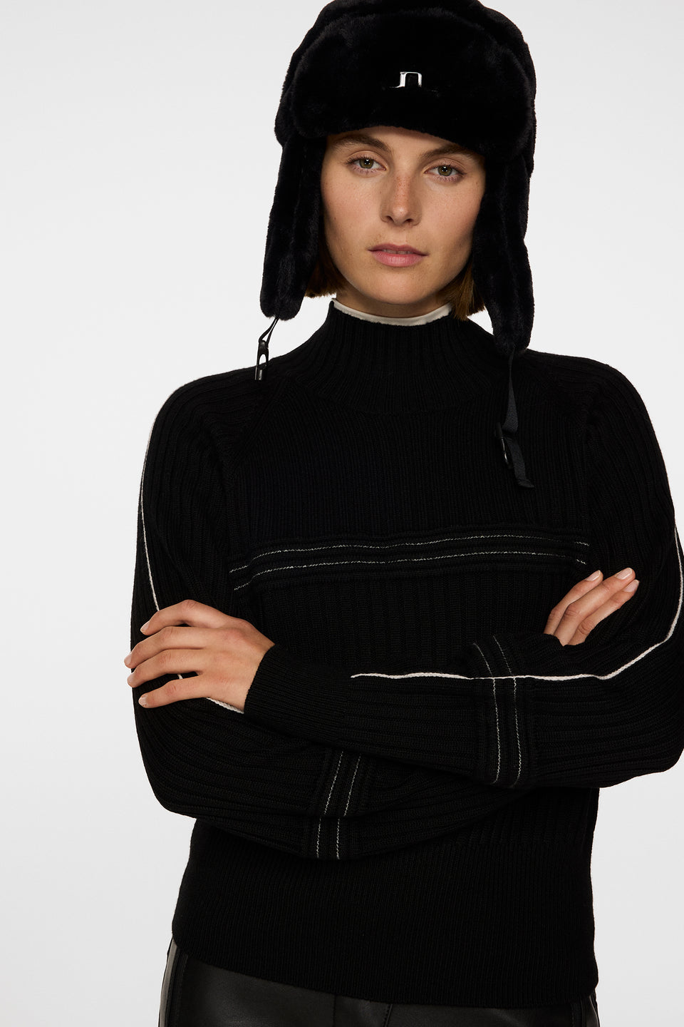 Nora Knitted Sweater / Black