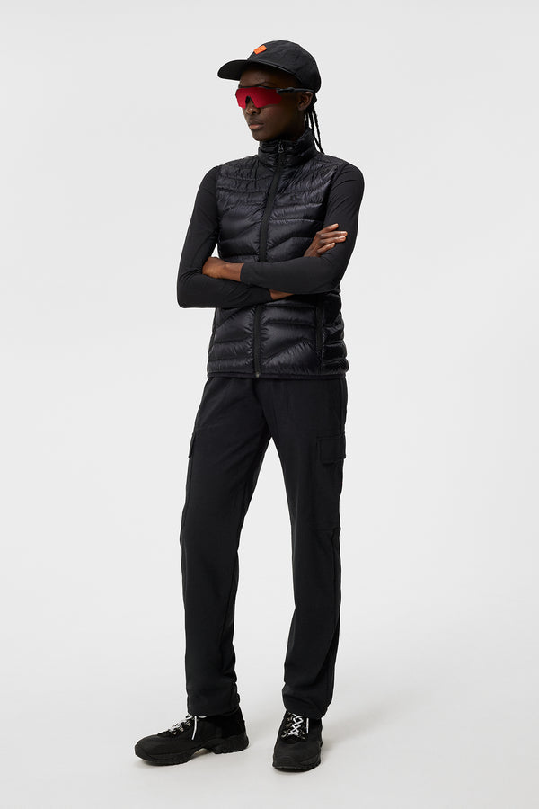 W Cliff Light Down Vest / Black