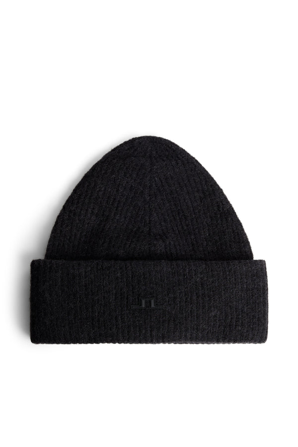 Elsa Beanie / Black