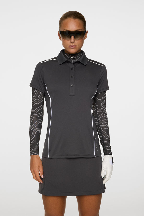 Leyla Polo / Asphalt