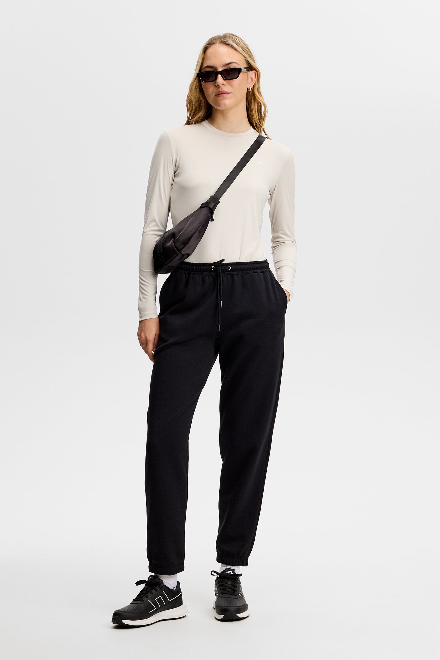 Nova Pant / Black | J.Lindeberg Official