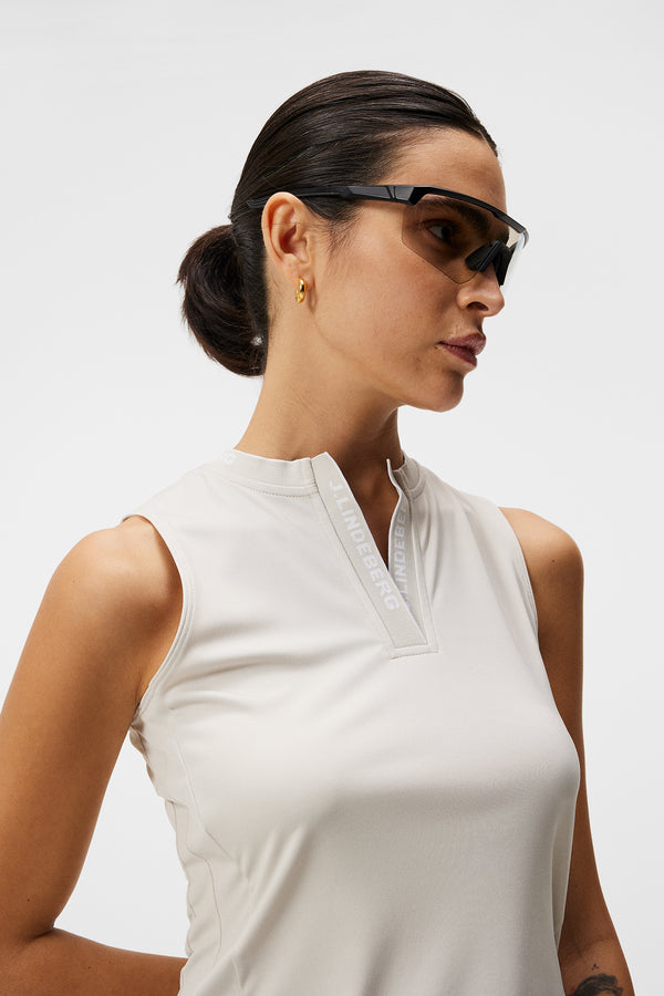 Leya Sleeveless Top / Moonbeam