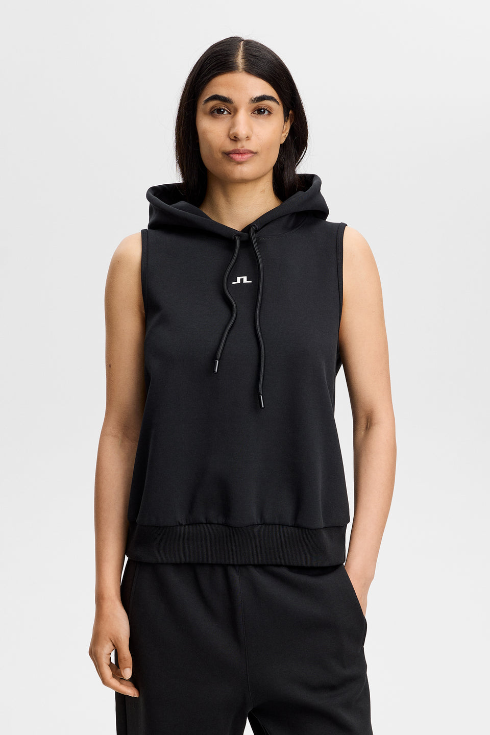 Sarah Sleeveless Hood / Black