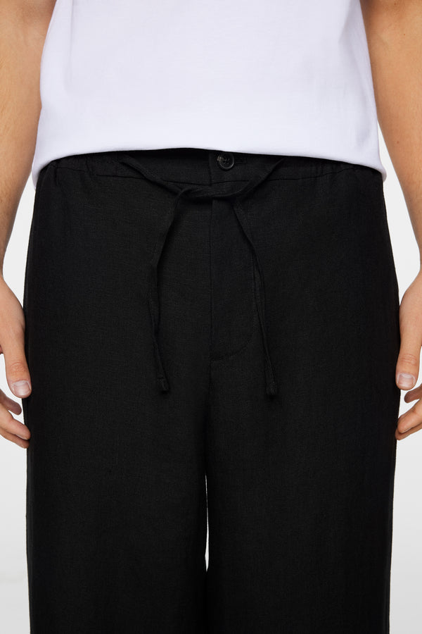 Noah Drape Linen Pants / Black