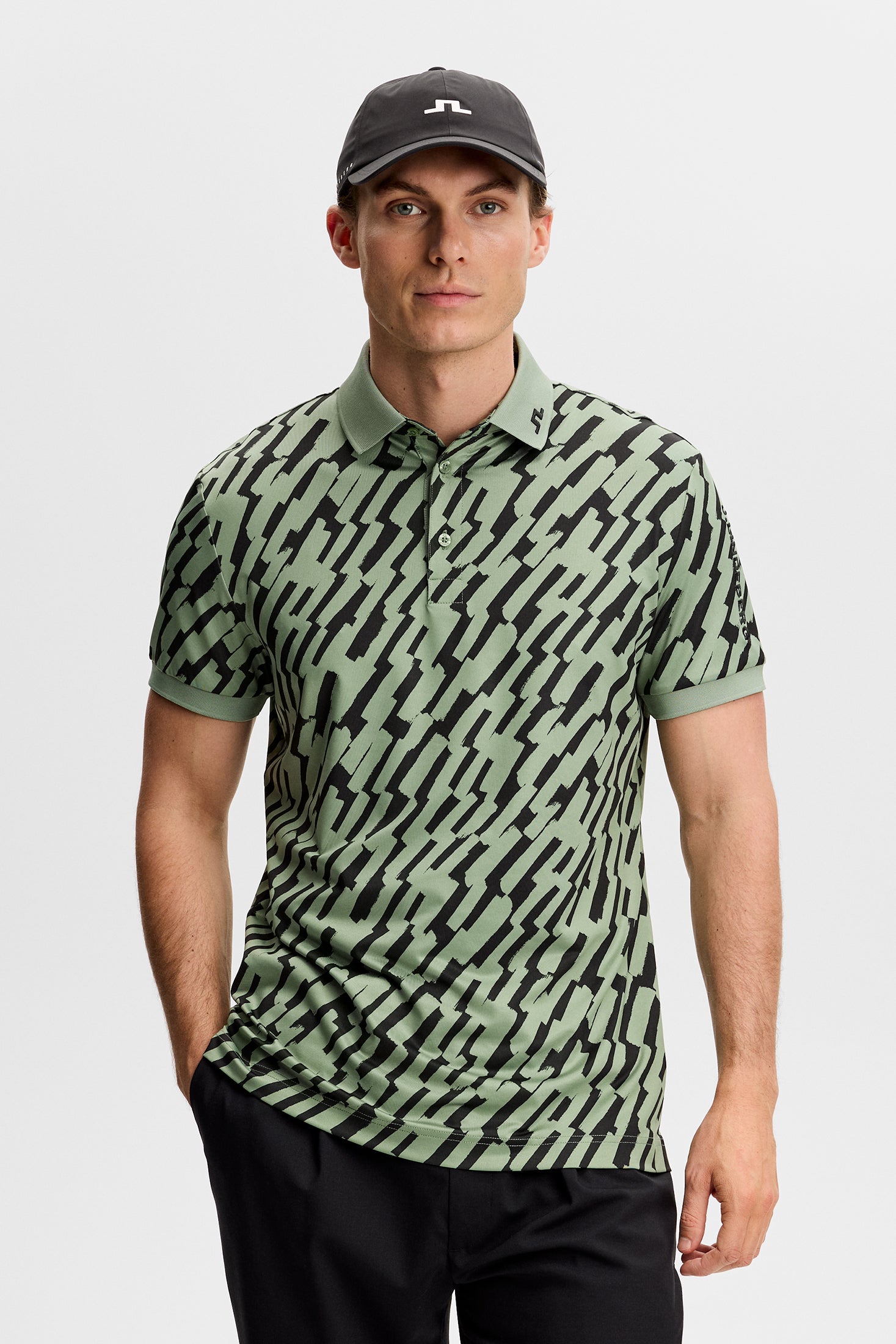 J.LINDEBERG ポロシャツ 総柄 グリーン Mサイズ 長袖シャツ(L) Tour Tech Print Polo / Oak Green M – J.Lindeberg EU