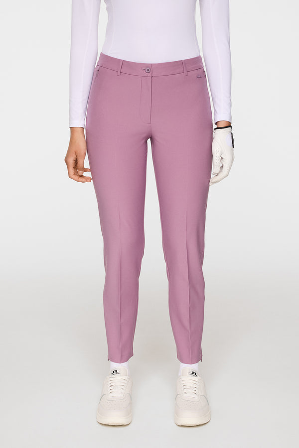 Pia Pant / Very Grape