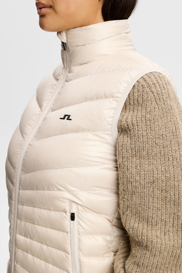 Lara Light Down Vest / Moonbeam