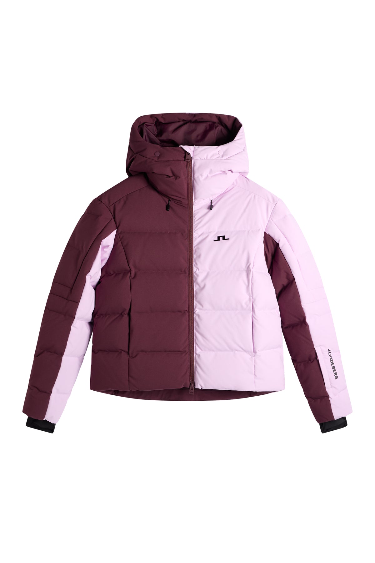 Vorderansicht: Nerina Blocked Down Jacket in Winetasting mit Kapuze, Reißverschluss und Bridge-Logo auf der Brust.