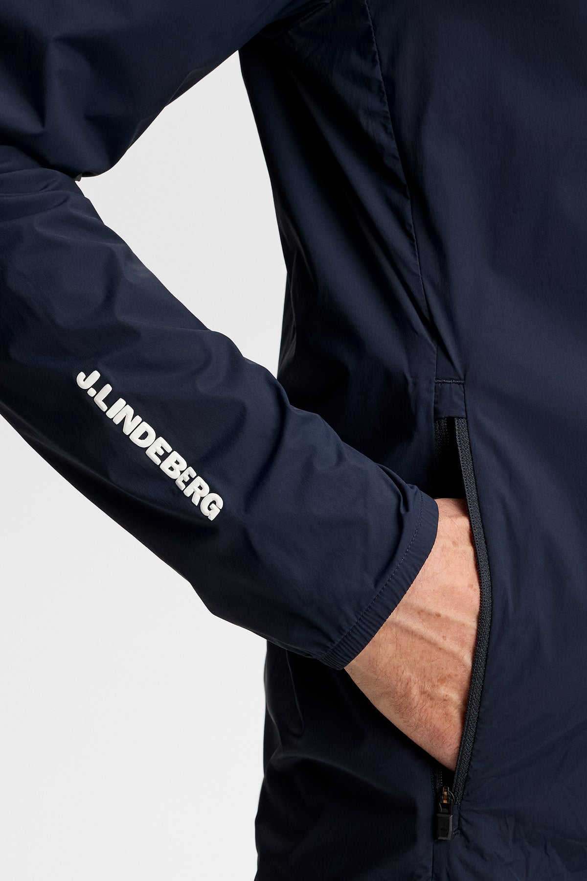 GMOW15823_6855_006.jpg