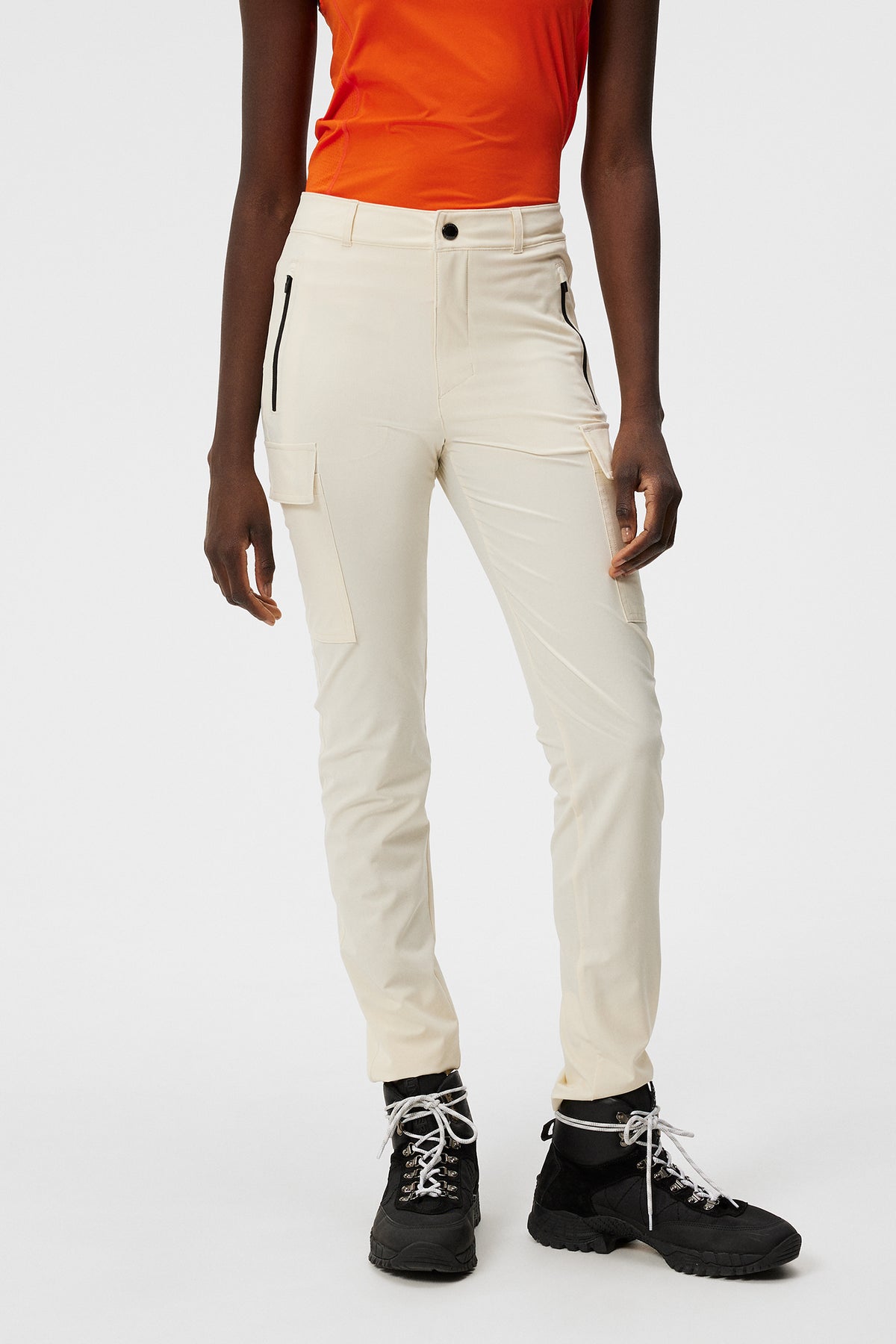 Anya Pant / Almond Milk