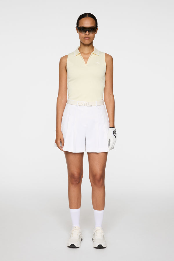Arella Pleated Shorts / White