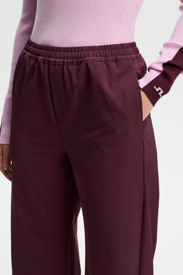 Anja Pant / Winetasting