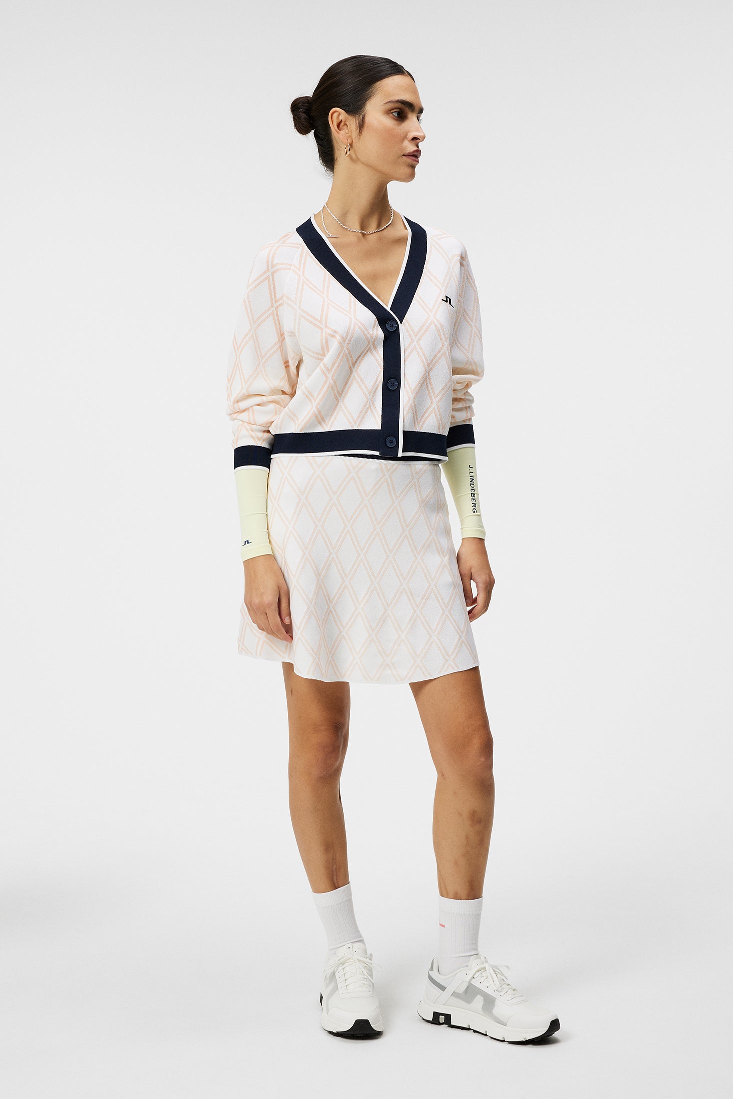 Thorina Knitted Cardigan / White – J.Lindeberg