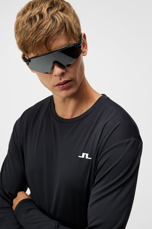Ade T-shirt LS / Black