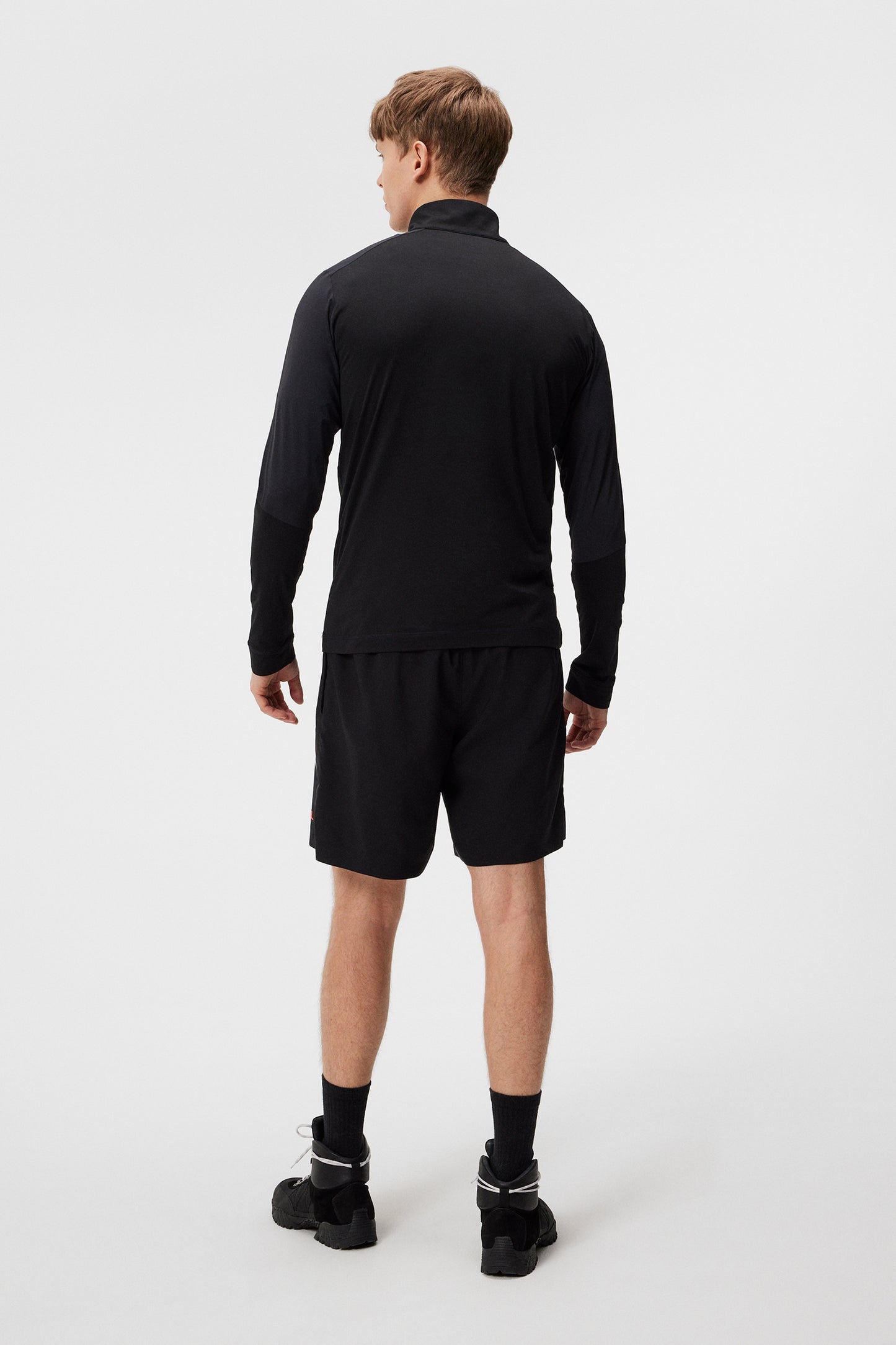 Matias Zip Mid Layer / Black