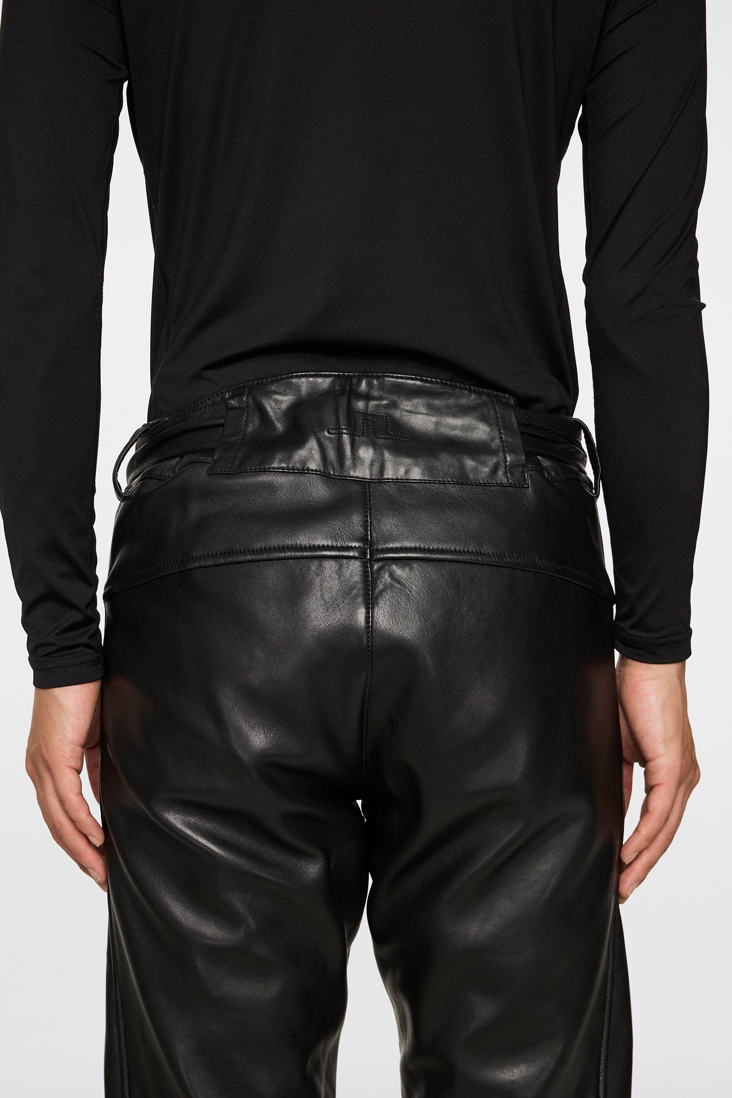 新品　J.LINDEBERG 総柄　パンツ Carter Leather Pants / Black – J.Lindeberg EU