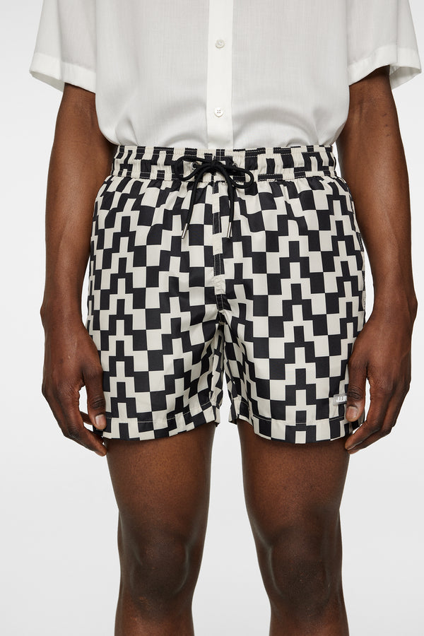Banks Bridge Stack Swim Trunks / Bridge Stack Black M