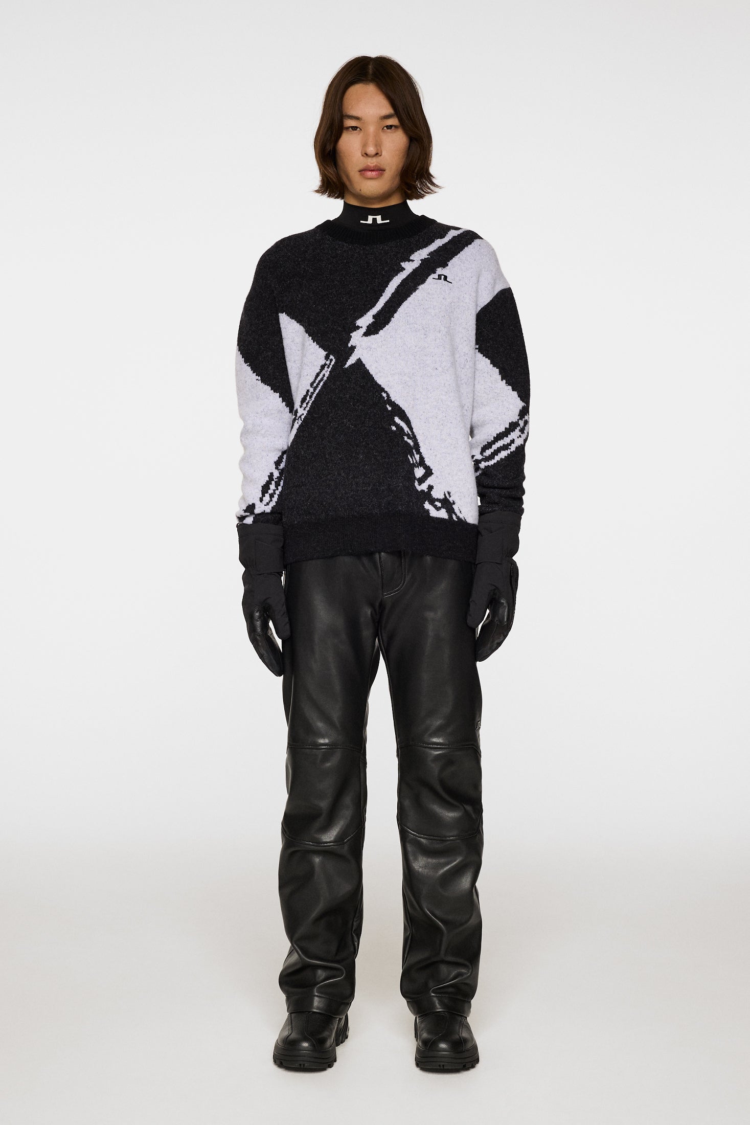 Jaxton Knitted Sweater / Black | J.Lindeberg Official