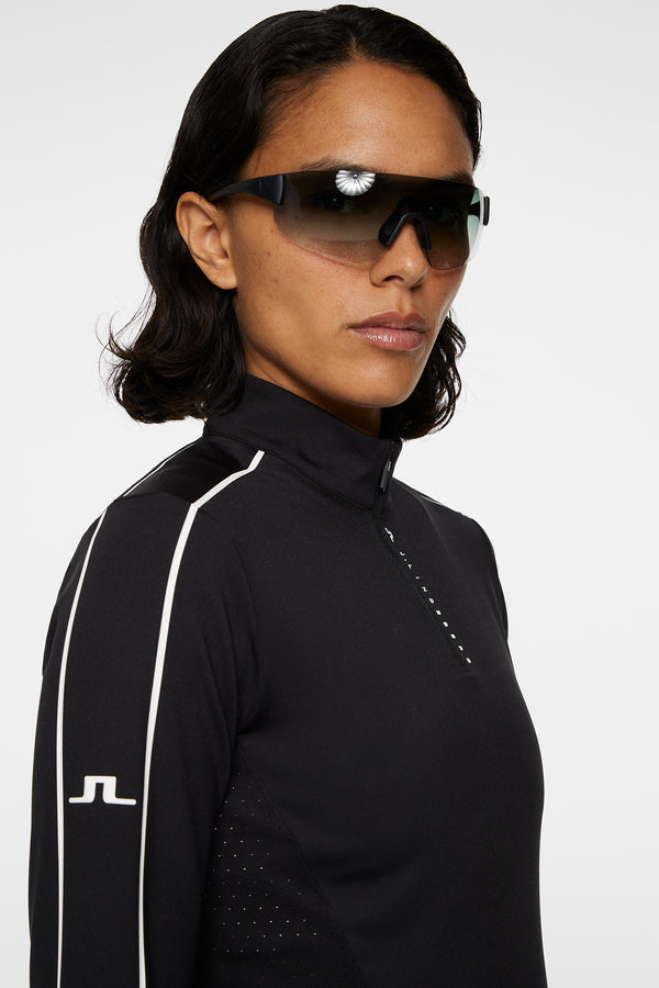 Adiola Quarter Zip Mid Layer / Black