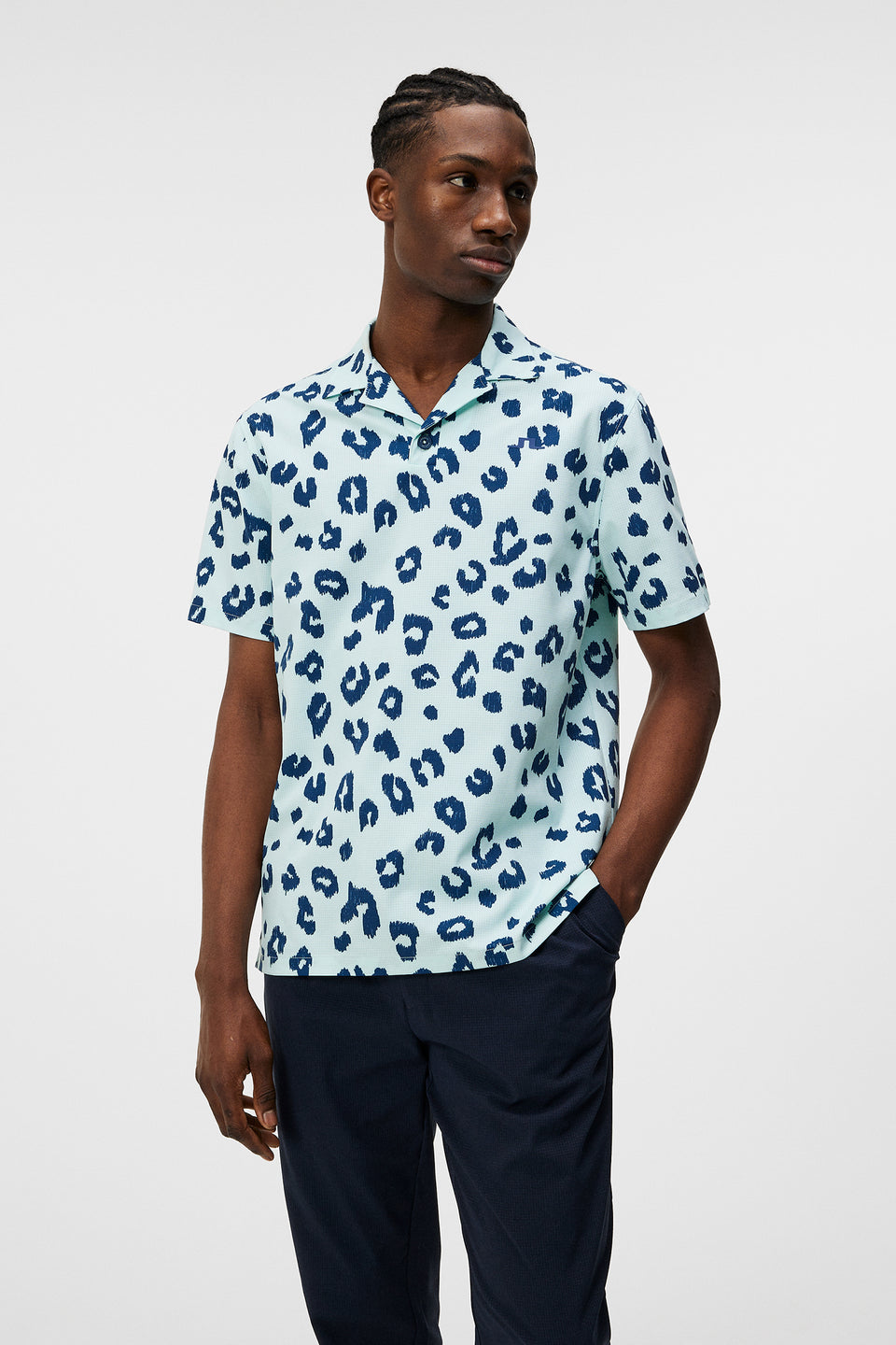 Resort Shirt Print / Savanna Spa Retreat