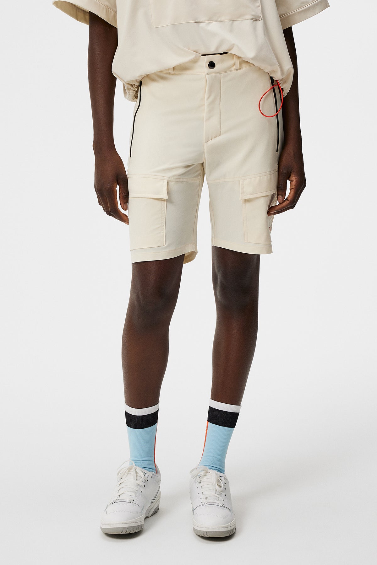 Anya Shorts / Almond Milk