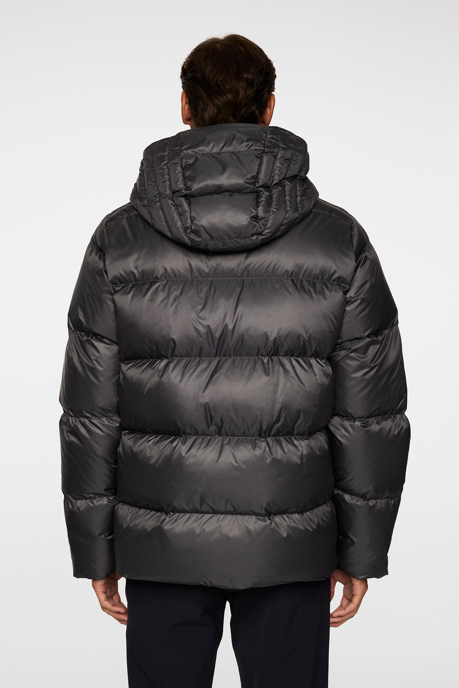 新品 J.LINDEBERG ジェイリンドバーグ ダウンジャケット ブラック46 J.LINDEBERG（J.LINDEBERG）（メンズ）アウター ダウンジャケット