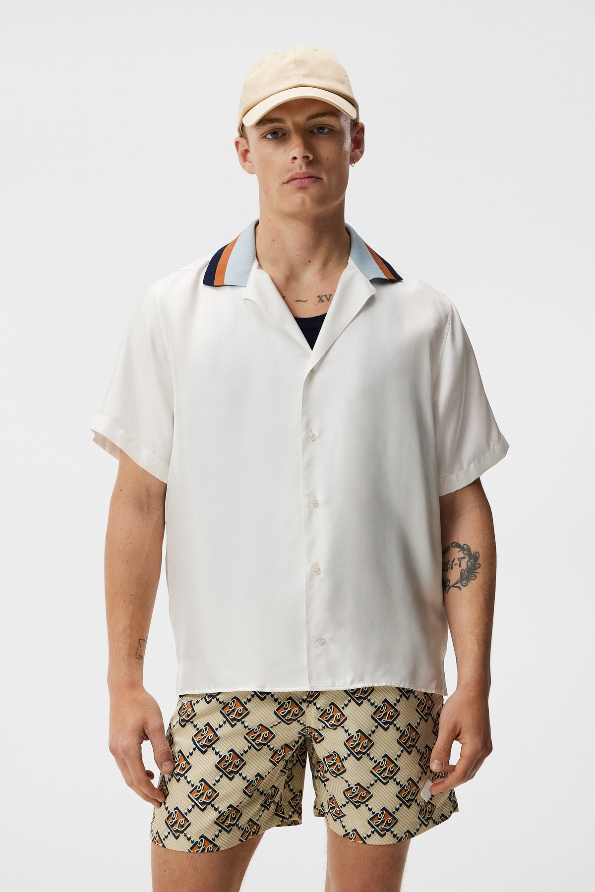 Skala Silk Ribcollar Reg Shirt / White