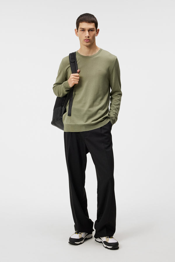 Lyle Light Merino Sweater / Oil Green