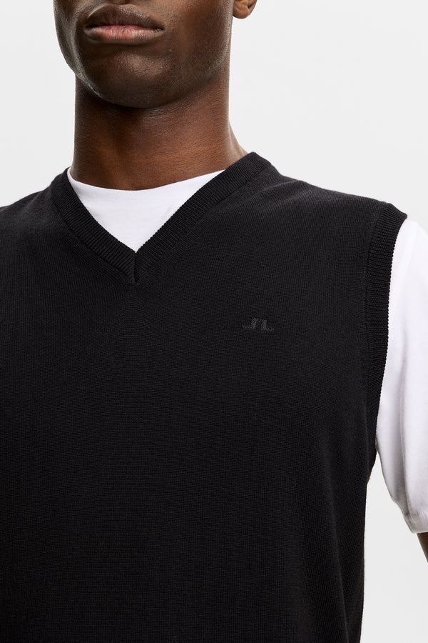 Liam Knitted Vest / Black