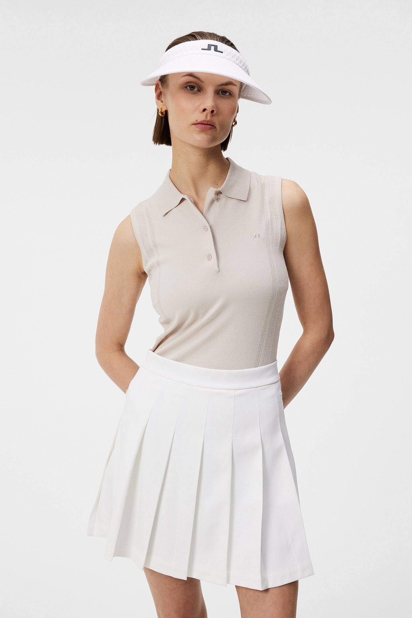 Tanja Sleeveless Knitted Shirt / Moonbeam