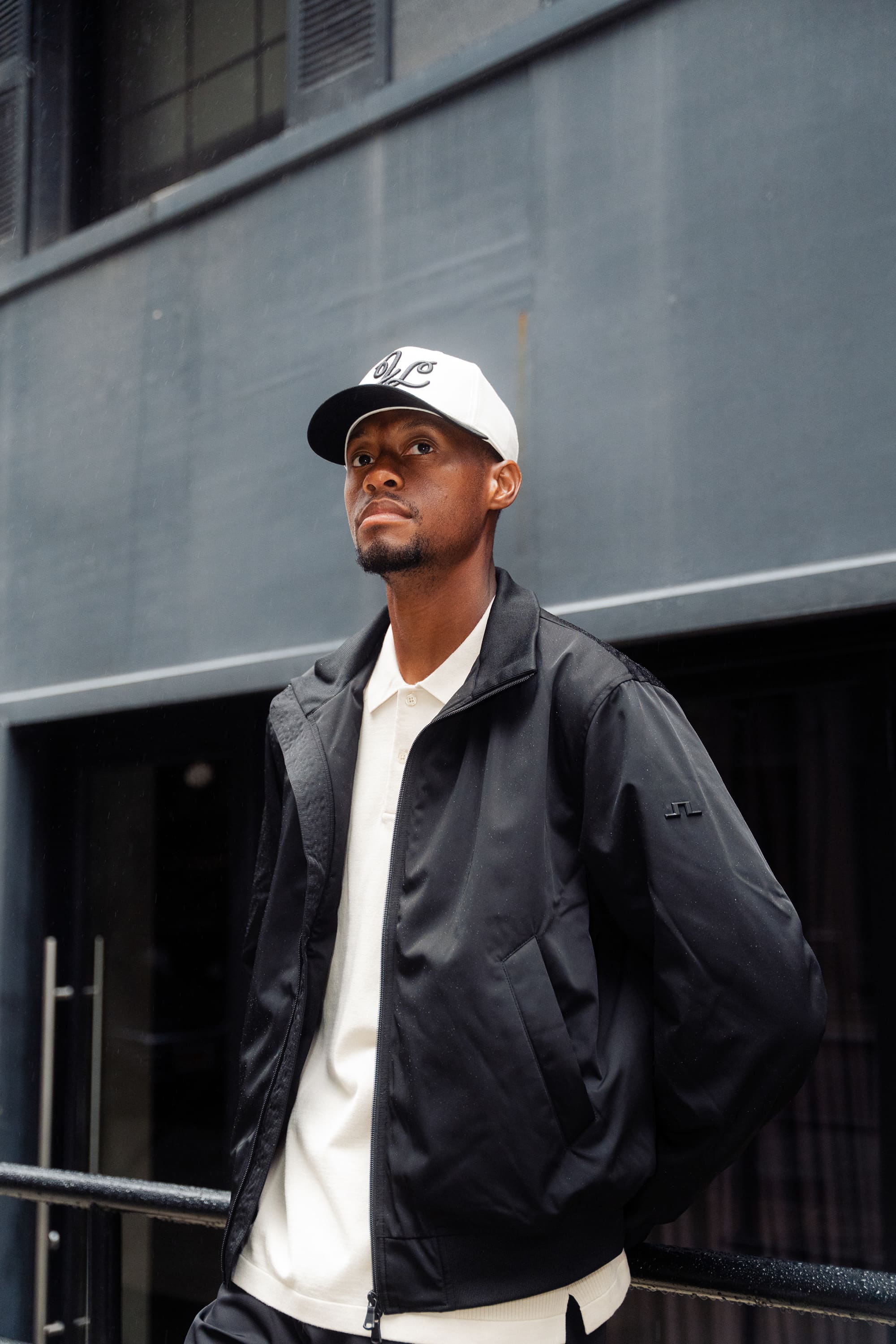 【y-pro】J.LINDEBERG ジャンパー M ブラック メンズ J.LINDEBERG（メンズ）アウター ダウンジャケット スキーウェア