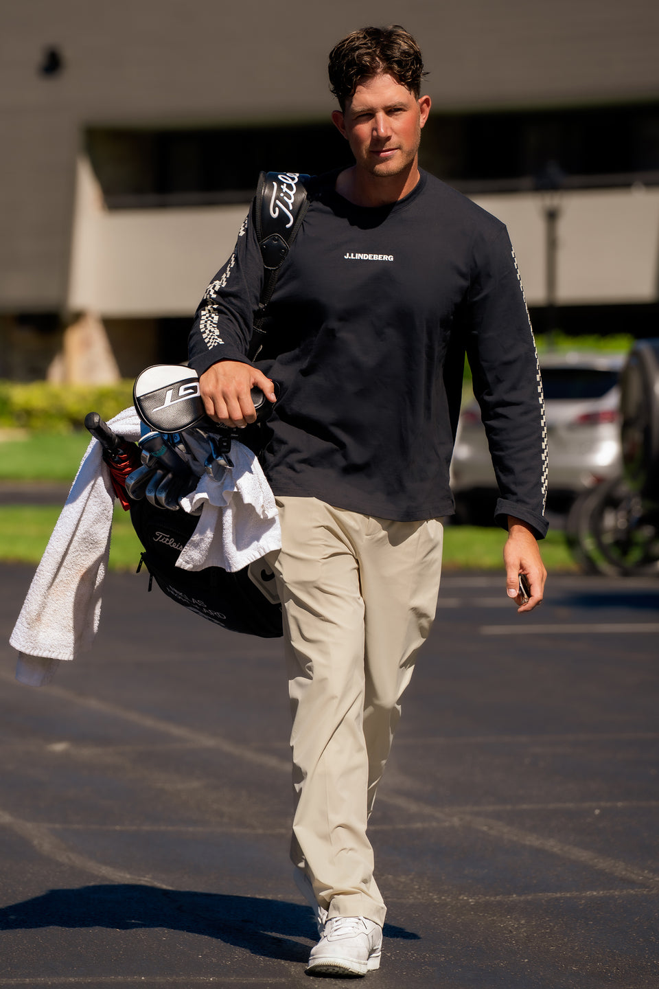 Niklas Norgaard's Valspar Look