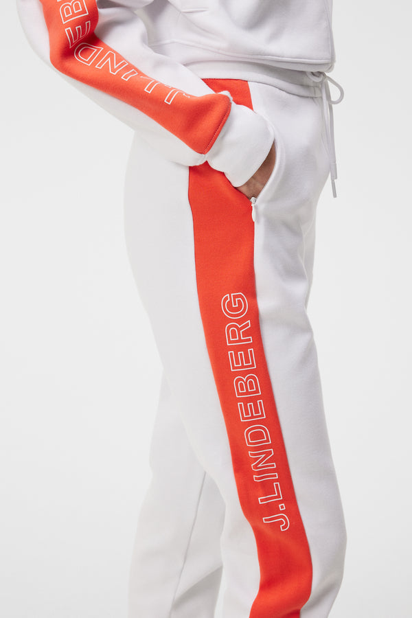 Amelia Pant / White